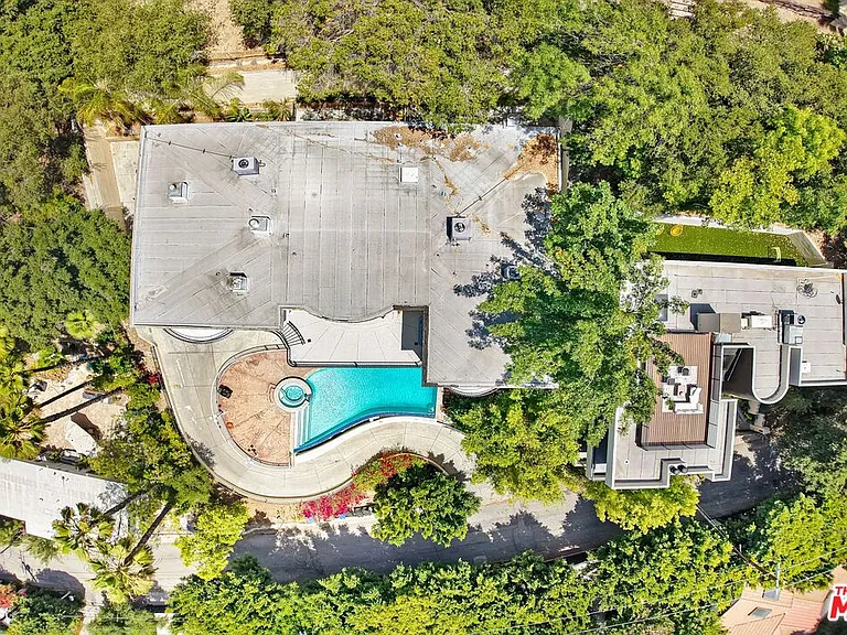 4156 Sunswept Dr — Photo 43