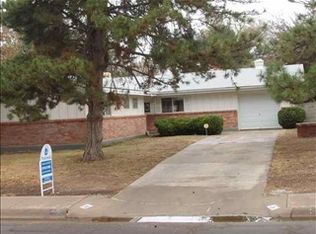 24 Forest Dr, Roswell, NM 88203