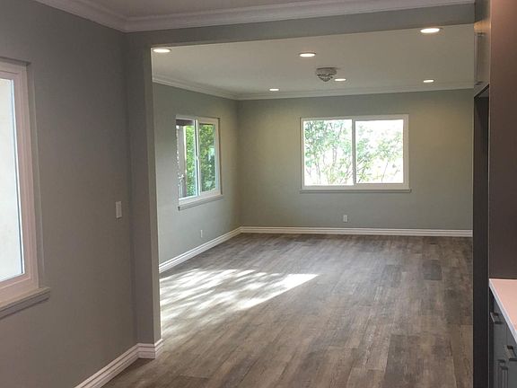 5th image of 1353 Orange Grove Ave