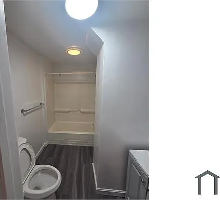 472 Park Ave #4 — Photo 10