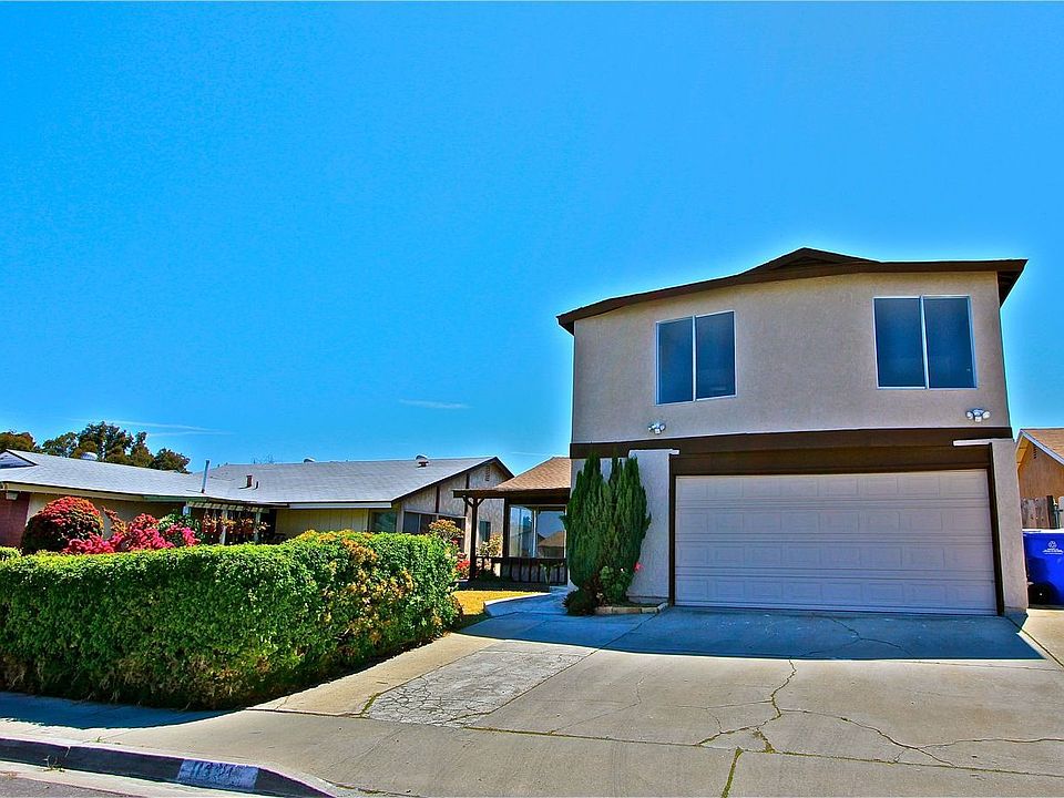 1st image of 11321 Calle Dario