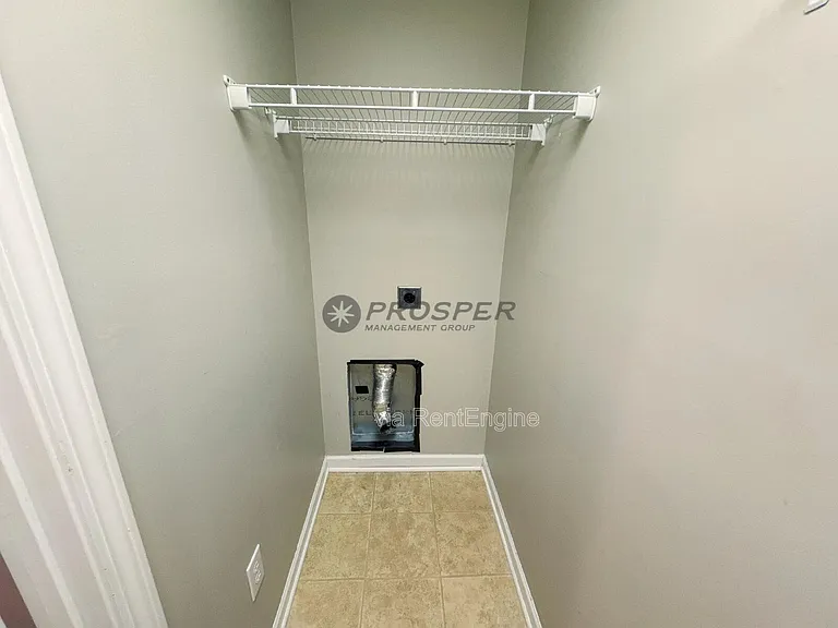 106 Wyndham Ct — Photo 18