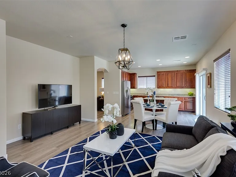 3305 Umbria Gardens Ave — Photo 10