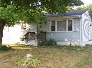 17 Oak Hill Rd, Oakdale, CT 06370