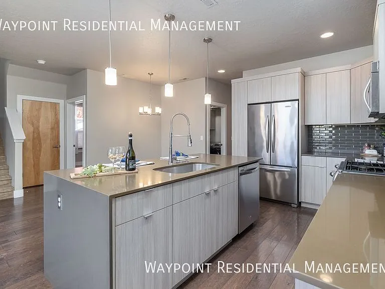 1415 E Lone Creek Dr — Photo 15