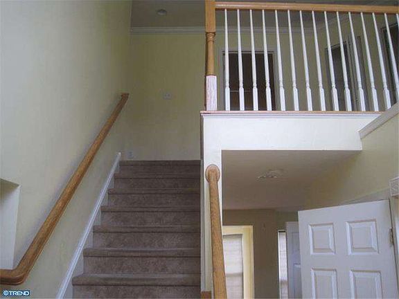 4th image of 2056 Indian Dr