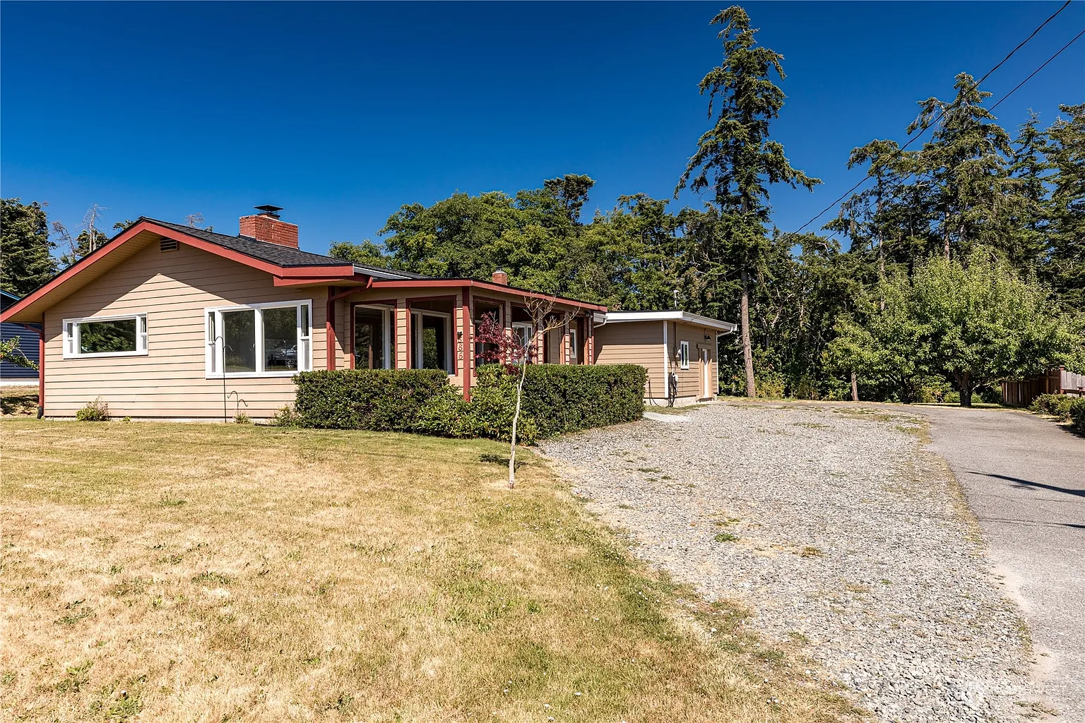 886 Burroughs Avenue photo 1