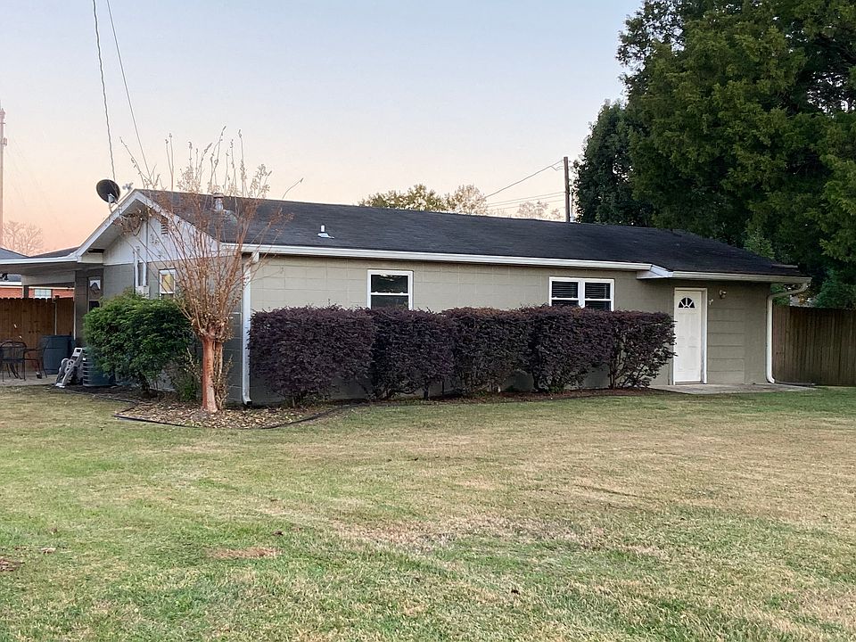 2nd image of 8820 Dawes Ln N