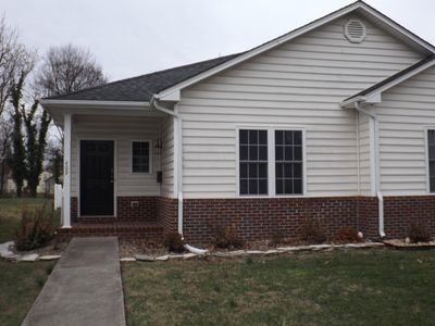 409 S Broad St, Salem, VA, 24153