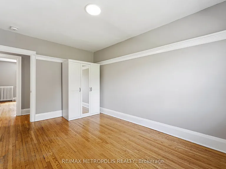 277 Gilmour Ave #UPPER — Photo 15
