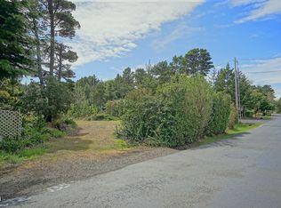 310 Oceanview St, Depoe Bay, OR 97341