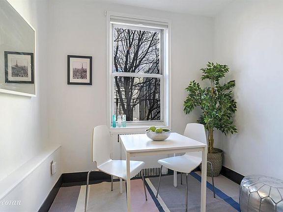 4th image of 225 Park Pl APT 2F