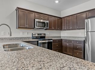 170 Grove Cir APT 204, Lillington, NC 27546