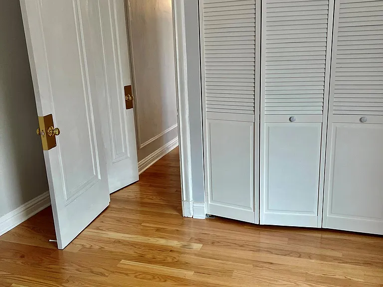 2351 W Wilson Ave #104 — Photo 8