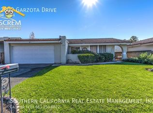 22802 Garzota Dr, Santa Clarita, CA 91354