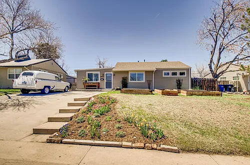 2605 S Hooker St Photo 1