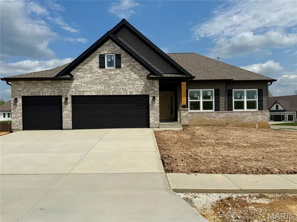 505 Clarks Xing, Moscow Mills, MO 63362