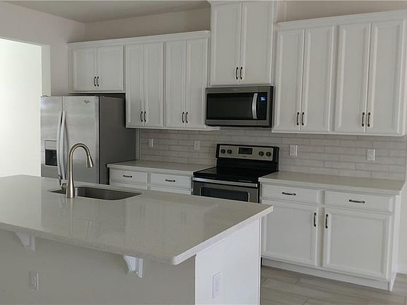 5th image of 8154 Bluejack Oak Dr