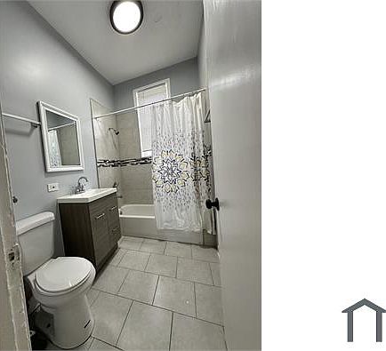 3rd image of 1438 S Saint Louis Ave APT 3R