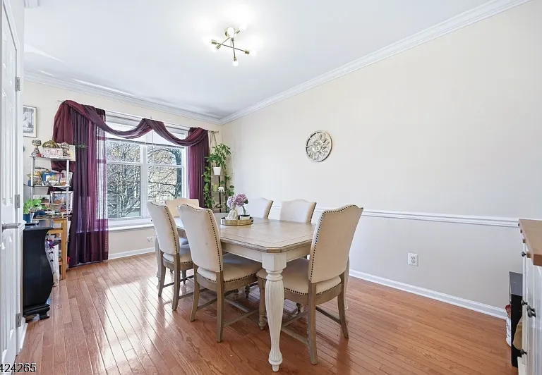 424 Hartford Dr — Photo 11