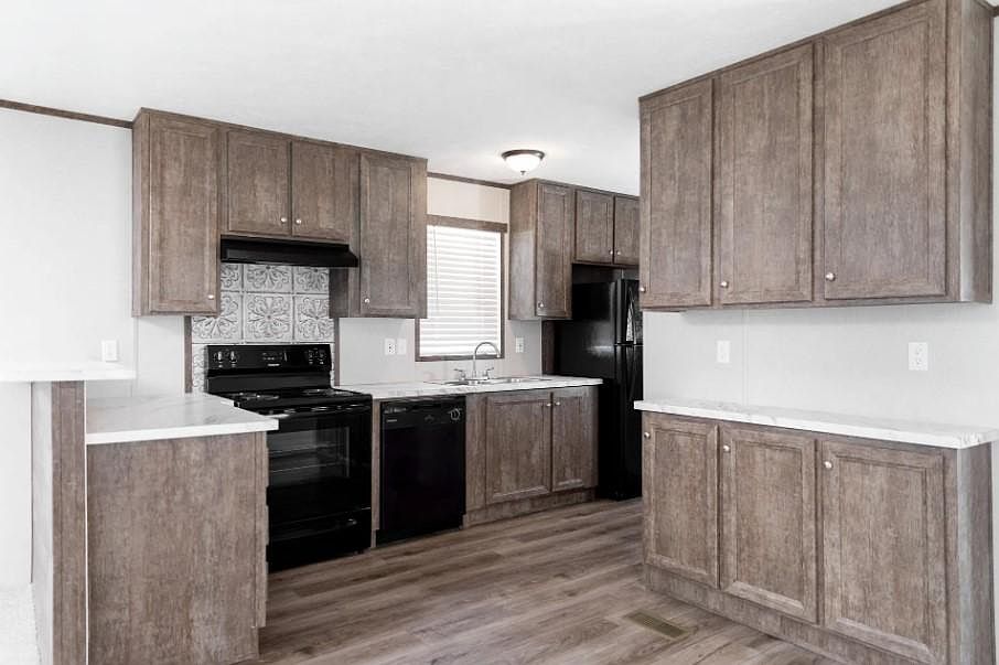 2nd image of 3110 Victory Dr #44