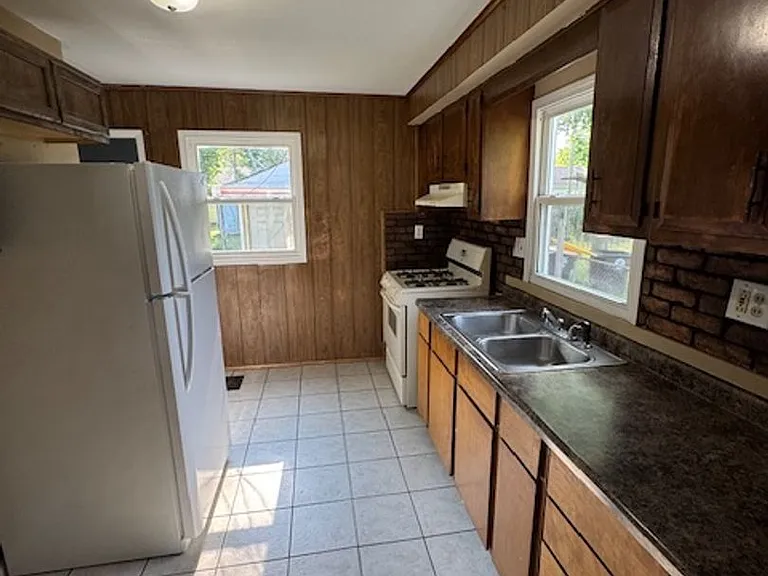4625 Spatz Ave — Photo 3