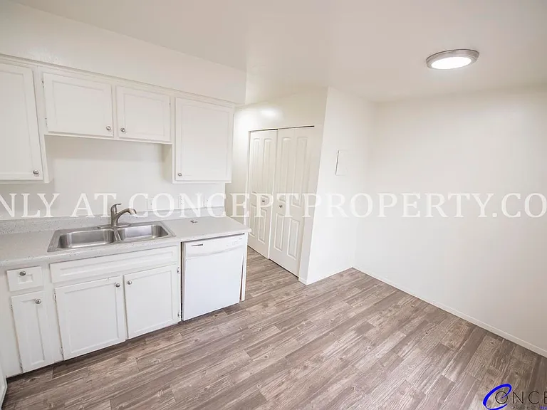 1499 W 2320 S — Photo 19