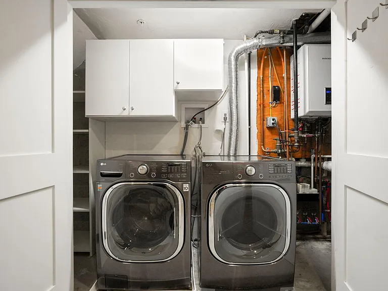 In-unit laundry