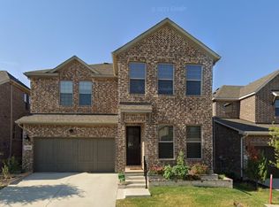 2260 Washington Dr, Roanoke, TX 75010