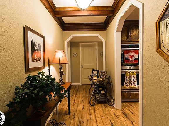 2nd image of 21589 Paseo De Los Portales Rd