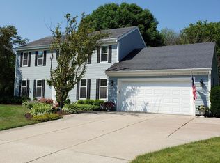 N24W22543 Beechwood Ln, Waukesha, WI 53186