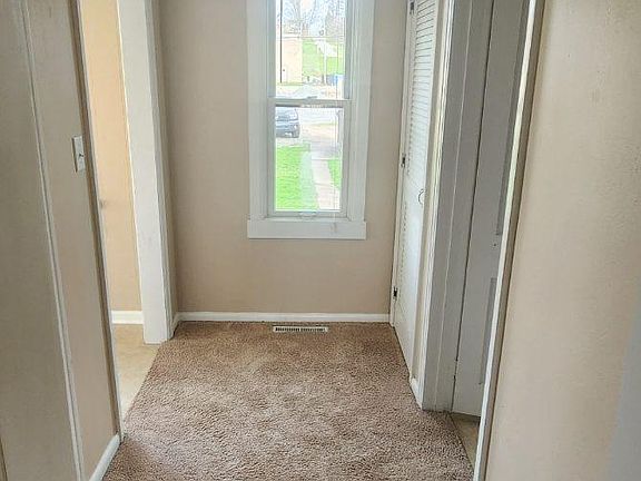 4th image of 19 Greensburg St #A