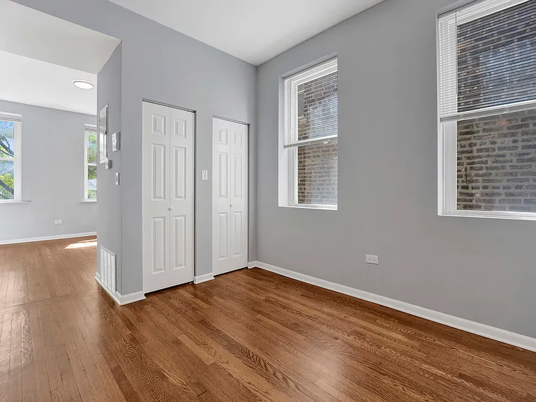 3340 S Carpenter St #2F — Photo 3