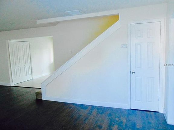 2nd image of 686 Avenue L SE