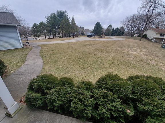 4th image of 61713 Crescent Cir