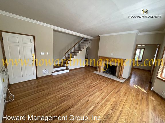 4th image of 215 S Gale Dr APT A