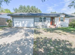 2617 Gross Rd, Dallas, TX 75228