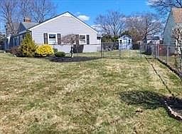 5th image of 200 Underwood Ave