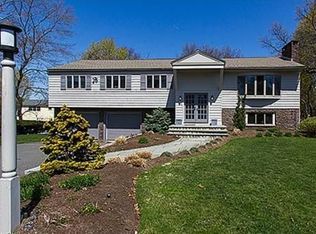 15 Trinity Rd, Winchester, MA 01890