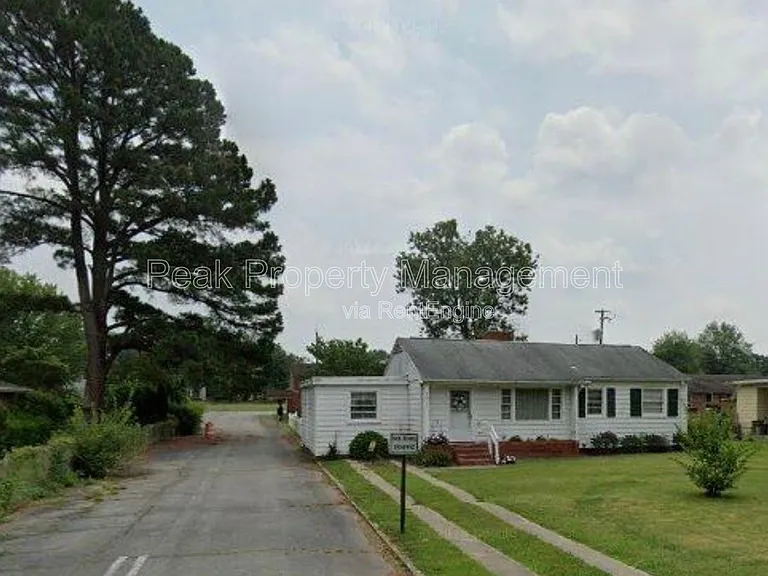 6013 Brookfield Rd — Photo 2