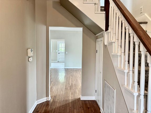 4th image of 717 Cleveland Ave