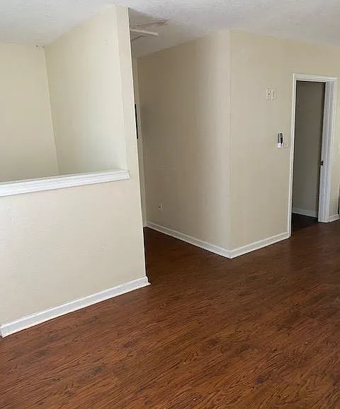 207 Deer St #B — Photo 11