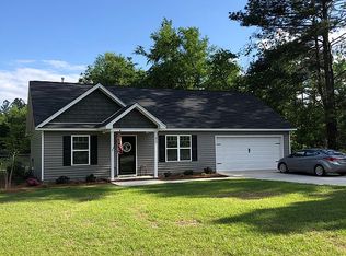 879 Medfield Rd, Lugoff, SC 29078