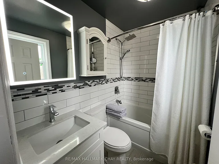 10 Bowman Ave #A — Photo 3