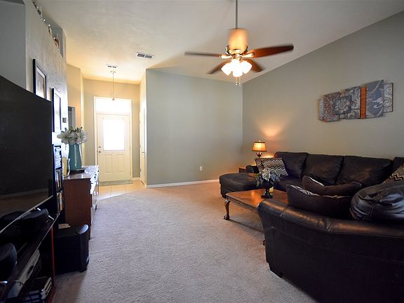 4th image of 25550 NW 10th Ave
