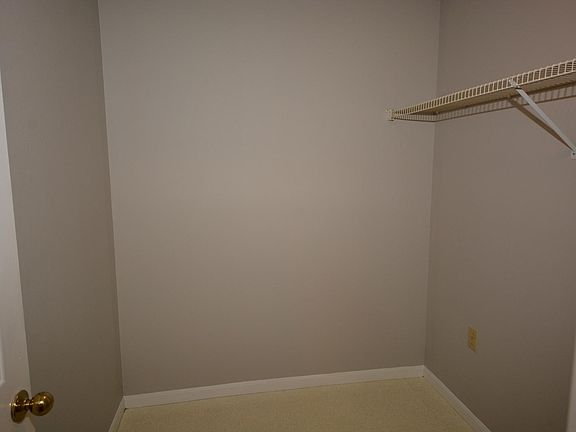 5th image of 4852 Carnoustie St