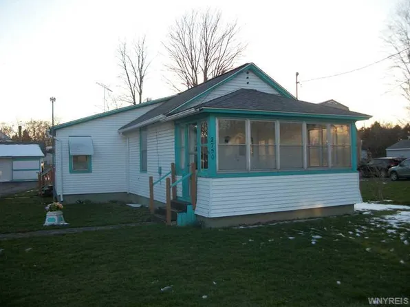 2750 Maple Ave, Newfane, NY 14108