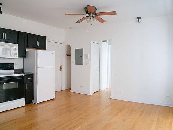 4th image of 4405 N Clark St #_2c