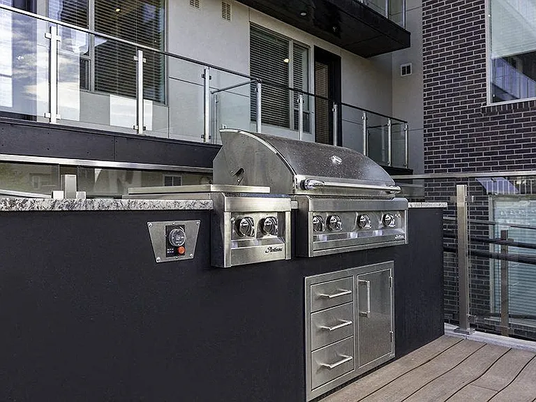 Lotus Republic Apartments — Photo 39