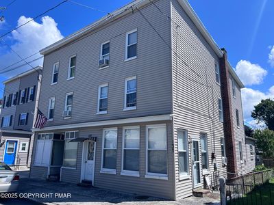 137 E White St, Summit Hill, PA, 18250